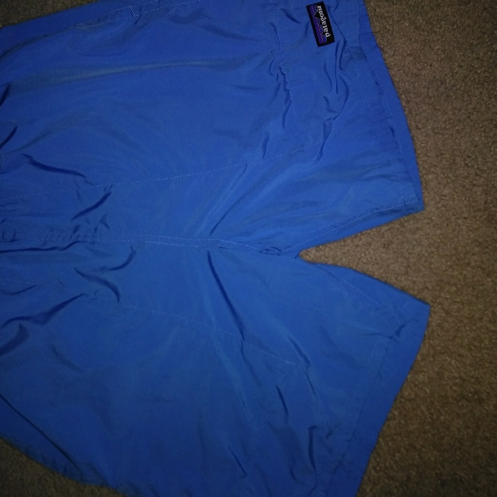 Patagonia men's baggies size medium